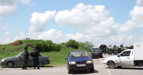 At the site of attach on Grozny checkpoint, May 9, 2016. Photo: screenshot of the video posted by user KAVPOLIT, https://www.youtube.com/watch?v=cvt3mgvh3XI
