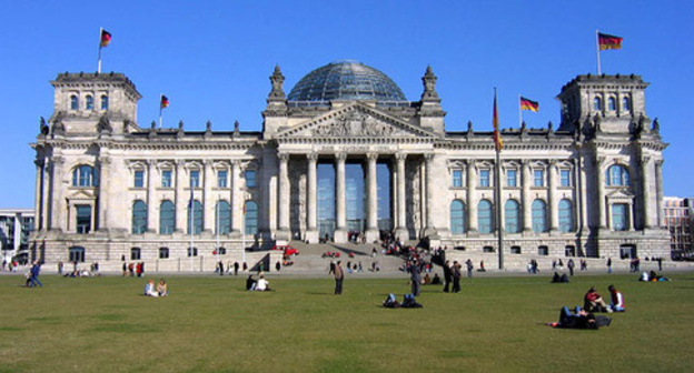 Reichstag, the building of German Bundestag. Photo: Norbert Aepli, Switzerland https://ru.wikipedia.org/