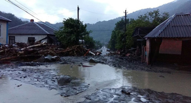 Flooding in Sochi streets after heavy rain, June 5, 2016. Photo: vk.com/wall-97313562_49955