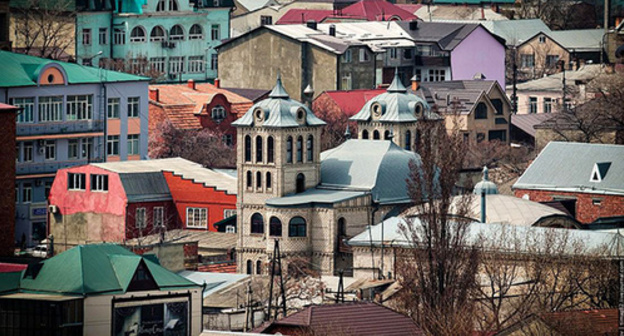 Makhachkala. Photo: Timur Agirov, http://odnoselchane.ru/?page=photos_of_category&sect=3469&com=photogallery