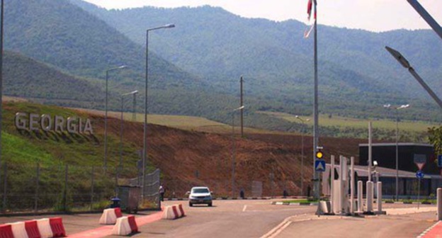 Checkpoint in Georgia. Photo: http://apoedukaya.ru/gruziya-progulki-po-tbilisi/