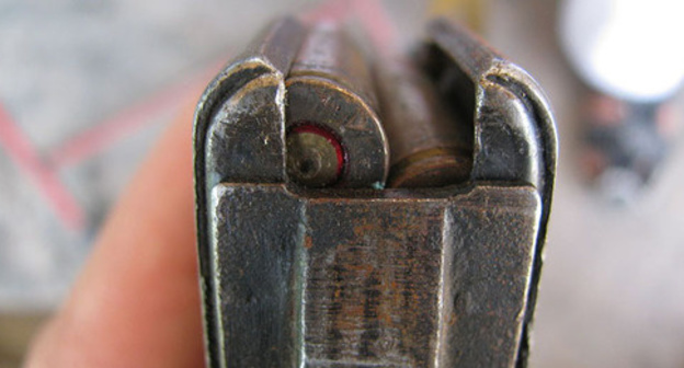 A Kalashnikov submachine gun. Photo: Todd Huffman from Phoenix, AZ - Worn https://ru.wikipedia.org/