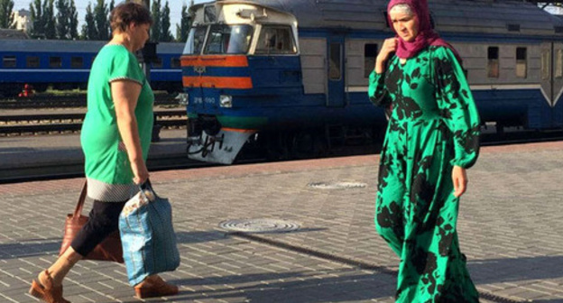 A refugee from Chechnya at the Brest railway station. June 2016. Photo: RFE/RL