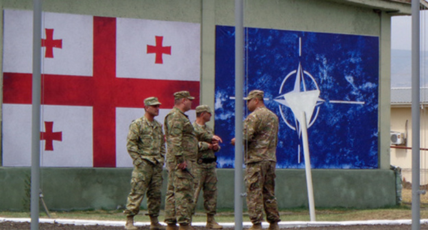 Flags of Georgia and NATO at the Krtsanisi National Training Centre. Photo by Inna Kukudzhanova for the "Caucasian Knot" 