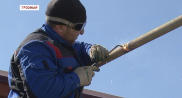 A welder. Photo: grozny.tv