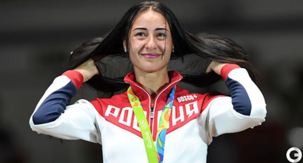 Yana Egoryan. Photo: http://www.sport-express.ru/olympics/rio2016/fencing/photoreports/yana-egoryan-chempionka-sportsmenka-krasavica-1030910/