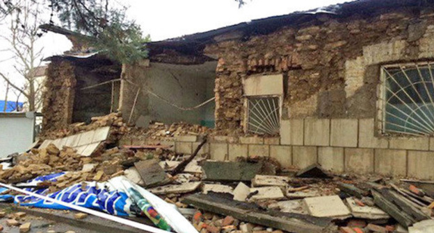 Wall of police station collapses in Armavir, August 16, 2016. Photo: http://svopi.ru/proish/119402 Wall of police station collapses in Armavir, August 16, 2016. Photo: http://svopi.ru/proish/119402