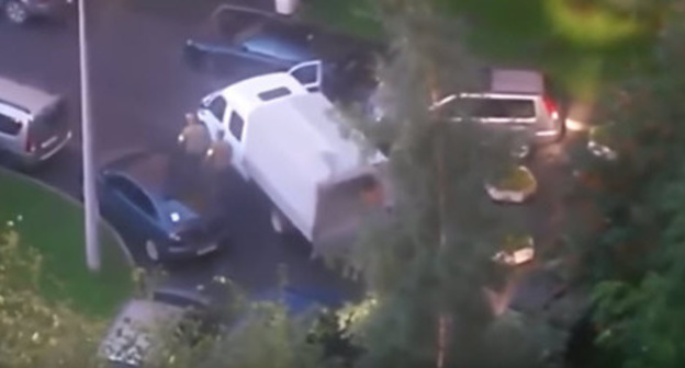 Special operation at the residential building in Leninsky Avenue in Saint Petersburg. Screenshot of the video posted by user North and We, https://www.youtube.com/watch?v=F1DuAQpkv70 Special operation at the residential building in Leninsky Avenue in Saint Petersburg. Screenshot of the video posted by user North and We, https://www.youtube.com/watch?v=F1DuAQpkv70