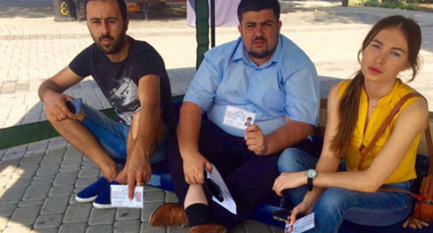 The members of the "Communists of Russia" Party go on hunger strike for the resignation of the Governor of the Stavropol Territory. Mikhail Abramyan is in the centre. Krasnodar, August 25. Photo from Abramyan's personal page on Facebook