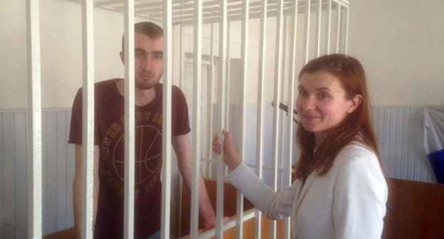 Zhalaudi Geriev in the courtroom. Photo: https://www.change.org/p/требуем-беспристрастного-суда-над-чеченским-журналистом