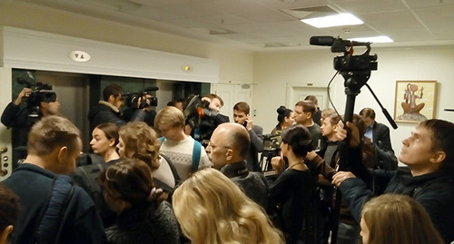Journalists in court wait for hearings in case against Nikolai Karpyuk and Stanislav Klykh. Photo by Oleg Krasnov for the 'Caucasian Knot'. Journalists in court wait for hearings in case against Nikolai Karpyuk and Stanislav Klykh. Photo by Oleg Krasnov for the 'Caucasian Knot'.