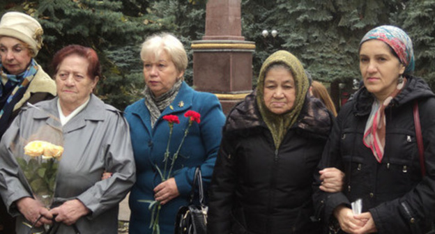 Mourning rally to commemorate victims of political repressions, Nalchik, October 30, 2016. Photo by Lyudmila Maratova for the 'Caucasian Knot'. 