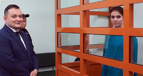 Varvara Karaulova in the court room. Photo: screenshot http://www.svoboda.org/a/28033633.html Varvara Karaulova in the court room. Photo: screenshot http://www.svoboda.org/a/28033633.html