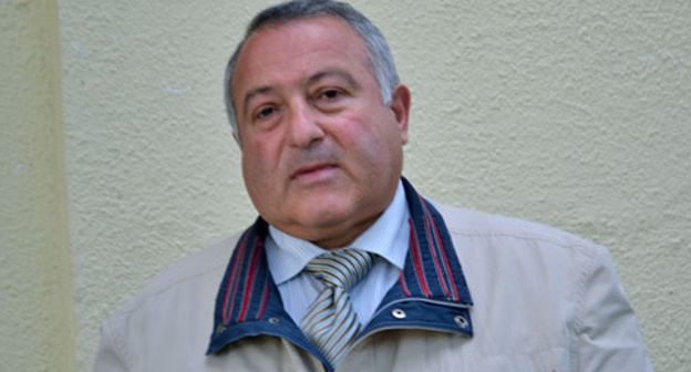 Khachik Takmazyan, the director of the driving school. Sochi, November 2016. Photo by Svetlana Kravchenko for the "Caucasian Knot"