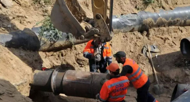 Repair of a sewage system. Dagestan. Photo http://www.riadagestan.ru/ Repair of a sewage system. Dagestan. Photo http://www.riadagestan.ru/