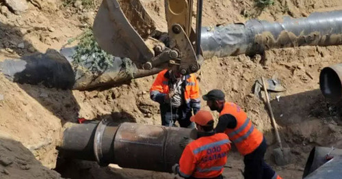 Repair of a sewage system. Dagestan. Photo http://www.riadagestan.ru/