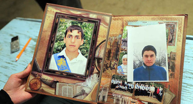 A photo of the Gasanguseinov brothers. Photo by Arip Ibragimov, Ruslan Bakidov http://chernovik.net/content/respublika/bol-dzhamaata A photo of the Gasanguseinov brothers. Photo by Arip Ibragimov, Ruslan Bakidov http://chernovik.net/content/respublika/bol-dzhamaata