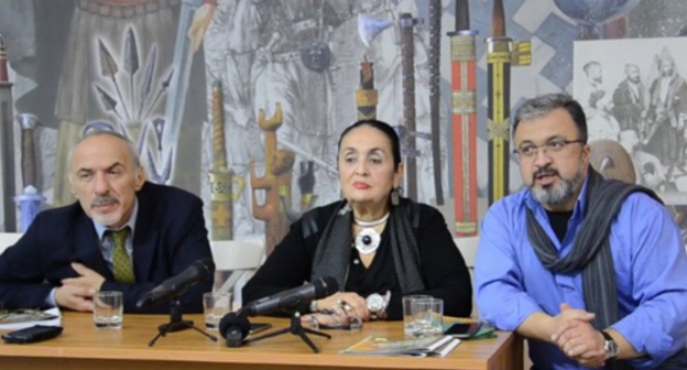 The organizers of the "Kunaki" film festival, November 17, 2016. Screenshot of a video by Sputnik-Abhazia, sputnik-abkhazia.ru/video/20161117/ The organizers of the "Kunaki" film festival, November 17, 2016. Screenshot of a video by Sputnik-Abhazia, sputnik-abkhazia.ru/video/20161117/