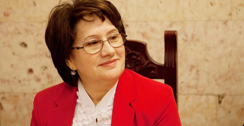 Burliyat Tokbolatova. Photo: http://www.vestikavkaza.ru/news/Burliyat-Tokbolatova-vozglavila-Minpechati-Dagestana.html Burliyat Tokbolatova. Photo: http://www.vestikavkaza.ru/news/Burliyat-Tokbolatova-vozglavila-Minpechati-Dagestana.html