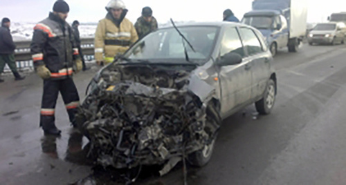 Car crash in Chechnya, November 28, 2016. Photo: http://95.mchs.gov.ru/operationalpage/operational/2016/11/2/