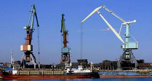 Makhachkala ports. Photo http://mmport.ru/галерея/