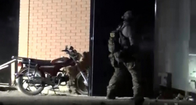 During CTO. Photo http://nac.gov.ru/kontrterroristicheskie-operacii/v-hode-kto-v-dagestane-neytralizovan-glavar.html During CTO. Photo http://nac.gov.ru/kontrterroristicheskie-operacii/v-hode-kto-v-dagestane-neytralizovan-glavar.html