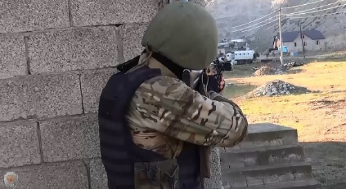 Special operation. Photo: http://nac.gov.ru/kontrterroristicheskie-operacii/v-hode-kto-v-dagestane-neytralizovan-glavar.html Special operation. Photo: http://nac.gov.ru/kontrterroristicheskie-operacii/v-hode-kto-v-dagestane-neytralizovan-glavar.html