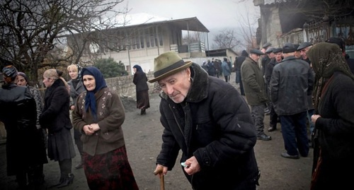 Participants of rally in Duisi that took place in connection with arson fire at the Culture House, Duisi, January 4, 2016. Photo: RFE/RL Participants of rally in Duisi that took place in connection with arson fire at the Culture House, Duisi, January 4, 2016. Photo: RFE/RL