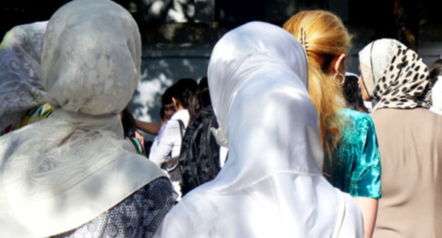 Muslim women. Photo: RFE/RL 