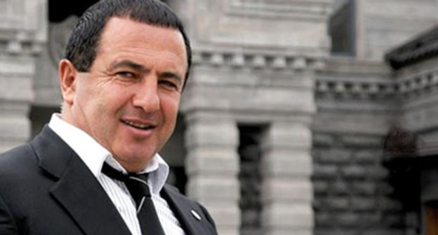 Gagik Tsarukyan. Photo: http://www.1news.az/region/armenia/20150217024606625.html Gagik Tsarukyan. Photo: http://www.1news.az/region/armenia/20150217024606625.html