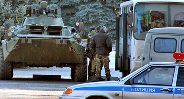 The law enforcers. Photo http://www.shakhty.su/world/news/2016/09/04/dagestan