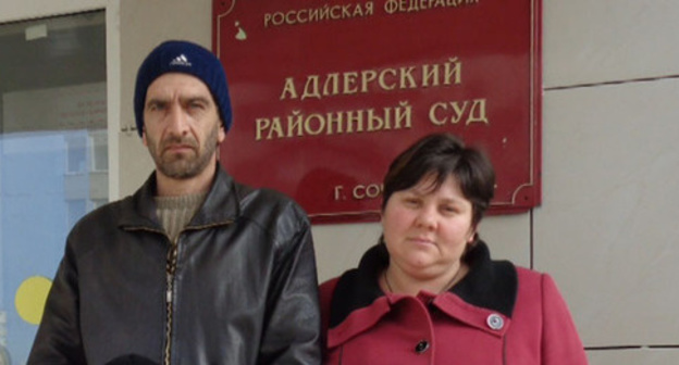 Mardiros Demerchyan with his wife. Photo by Svetlana Kravchenko for the "Caucasian Knot"