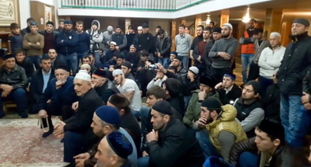 The participants of the rally in the village of Verkhnie Achaluki, March 10, 2017. Screenshot of a video on Youtube Youtube.com/watch?v=N_kYl3gzdBk The participants of the rally in the village of Verkhnie Achaluki, March 10, 2017. Screenshot of a video on Youtube Youtube.com/watch?v=N_kYl3gzdBk