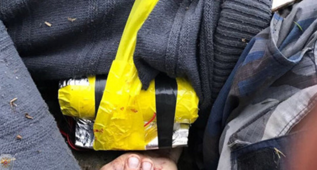 An explosive device on the body of one of the those killed during attacking the military camp of the National Guard. Chechnya, March 24, 2017. Photo http://nac.gov.ru