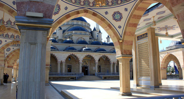 The mosque "Heart of Chechnya". Grozny. Photo: Salman https://ru.wikipedia.org/ The mosque "Heart of Chechnya". Grozny. Photo: Salman https://ru.wikipedia.org/