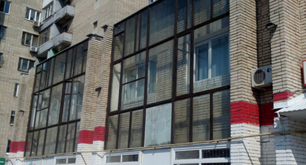 The building located in the Shtakhanovsky street, 22, in Rostov-on-Don, listed as a 'house of prayer' of Jehovah's Witnesses on the site of the city administration. Photo by Konstantin Volgin for "Caucasian Knot" The building located in the Shtakhanovsky street, 22, in Rostov-on-Don, listed as a 'house of prayer' of Jehovah's Witnesses on the site of the city administration. Photo by Konstantin Volgin for "Caucasian Knot"