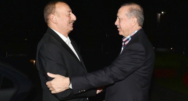 Presidents of Turkey and Azerbaijan. Photo: http://static.president.az/media/W1siZiIsIjIwMTYvMTAvMTIvOGwxejF1eG5qal8wMDEuanBnIl0sWyJwIiwidGh1bWIiLCIyMDQ4eDk5OTkiXV0?sha=92fb3899498099ad Presidents of Turkey and Azerbaijan. Photo: http://static.president.az/media/W1siZiIsIjIwMTYvMTAvMTIvOGwxejF1eG5qal8wMDEuanBnIl0sWyJwIiwidGh1bWIiLCIyMDQ4eDk5OTkiXV0?sha=92fb3899498099ad