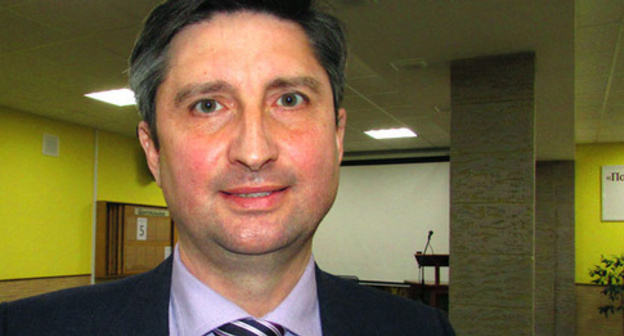 Konstantin Sedov, the Elder of the community of Jehovah's Witnesses of Volgograd. Photo by Vyacheslav Yaschenko for "Caucasian Kbot" Konstantin Sedov, the Elder of the community of Jehovah's Witnesses of Volgograd. Photo by Vyacheslav Yaschenko for "Caucasian Kbot"