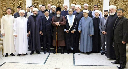 Chechen religious figures delegation in Syria. Photo: https://chechnyatoday.com/content/view/300668 Chechen religious figures delegation in Syria. Photo: https://chechnyatoday.com/content/view/300668