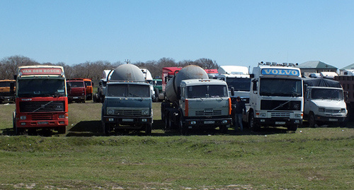 Heavy truck drivers protest against 'Platon' system in Dagestan. Photo by Patimat Makhmudova for the 'Caucasian Knot'. Heavy truck drivers protest against 'Platon' system in Dagestan. Photo by Patimat Makhmudova for the 'Caucasian Knot'.
