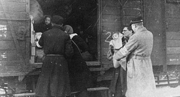 Deportation of Karachay and Balkar people. Photo: http://karachai.ucoz.ru Deportation of Karachay and Balkar people. Photo: http://karachai.ucoz.ru