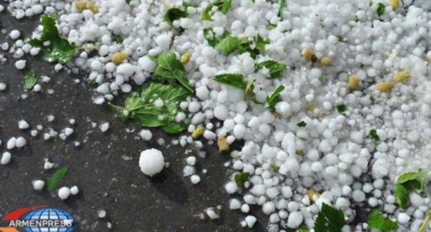 Hail in Armenia. Photo: https://armenpress.am/rus/news/853794/ Hail in Armenia. Photo: https://armenpress.am/rus/news/853794/