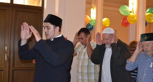 Muslim communities of Sochi celebrate Eid al-Fitr in the sanatorium "Zolotoi Kolos", Sochi, June 25, 2017. Photo by Svetlana Kravchenko for the Caucasian Knot. 