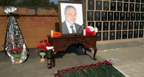 Levon Airapetyan's photo with a funeral ribbon was put up in the central square of the village of Vank during the mourning rally in his memory. October 21, 2017. Photo by Alvard Grigoryan for the "Caucasian Knot"