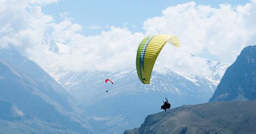 Paragliders in Kabardino-Balkaria. Photo by the press service of the government of Kabardino-Balkaria
http://pravitelstvo.kbr.ru