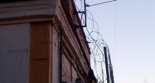 A barbed wire. Photo by Nina Tumanova for the "Caucasian Knot"