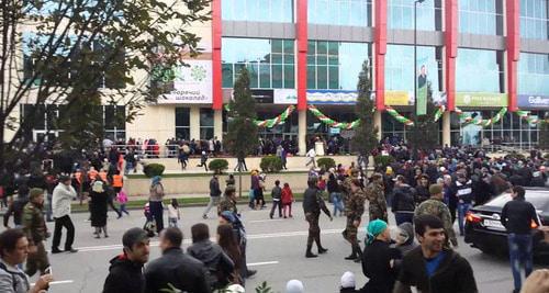 Shopping centre "Grand Park" in Grozny. Screenshot of video posted by user Mansur https://www.youtube.com/watch?v=rP8inQ1H_Ks
