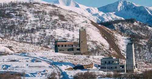 The "Veduchi" Ski Resort, Chechnya. Photo: press service of the Ministry of the Russian Federation for the affairs of the North Caucasus http://ncrc.ru/press-center/novosti/torzhestvennoe-otkrytie-gornolyzhnogo-kurorta-veduchi-sostoitsya-26-yanvarya.html