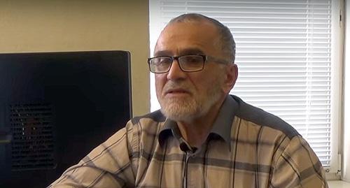 Kazim Nurmagomedov. Screenshot: video by the Caucasian Knot, https://www.youtube.com/watch?time_continue=82&v=56_mkbuzar4 Kazim Nurmagomedov. Screenshot: video by the Caucasian Knot, https://www.youtube.com/watch?time_continue=82&v=56_mkbuzar4