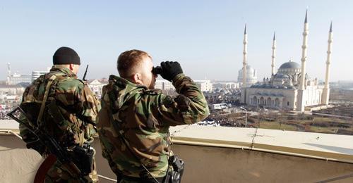 Law enforcers, Grozny. Photo: REUTERS/Eduard Korniyenko